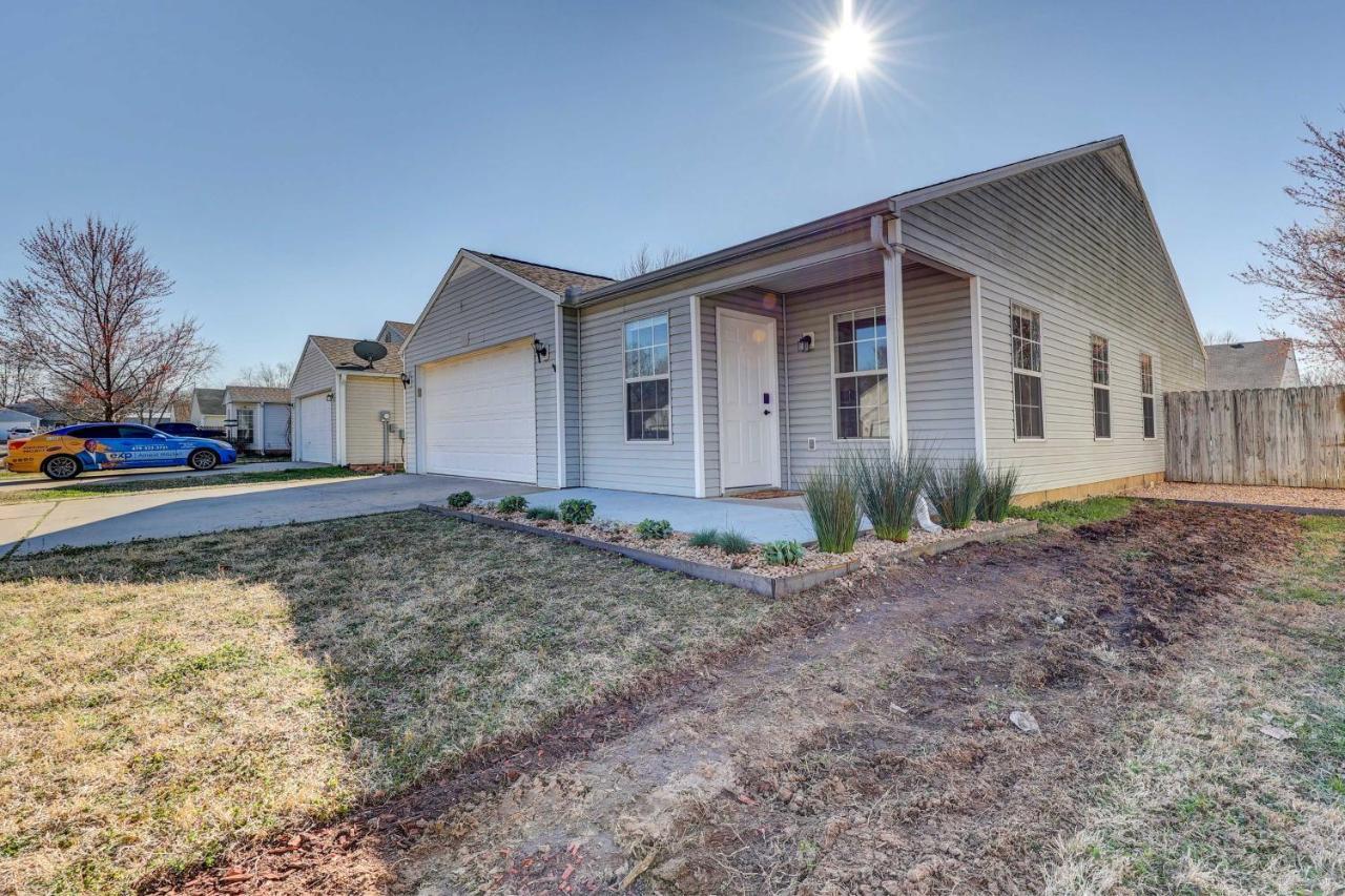 Chic Bentonville Home With Patio And Fire Pit! מראה חיצוני תמונה