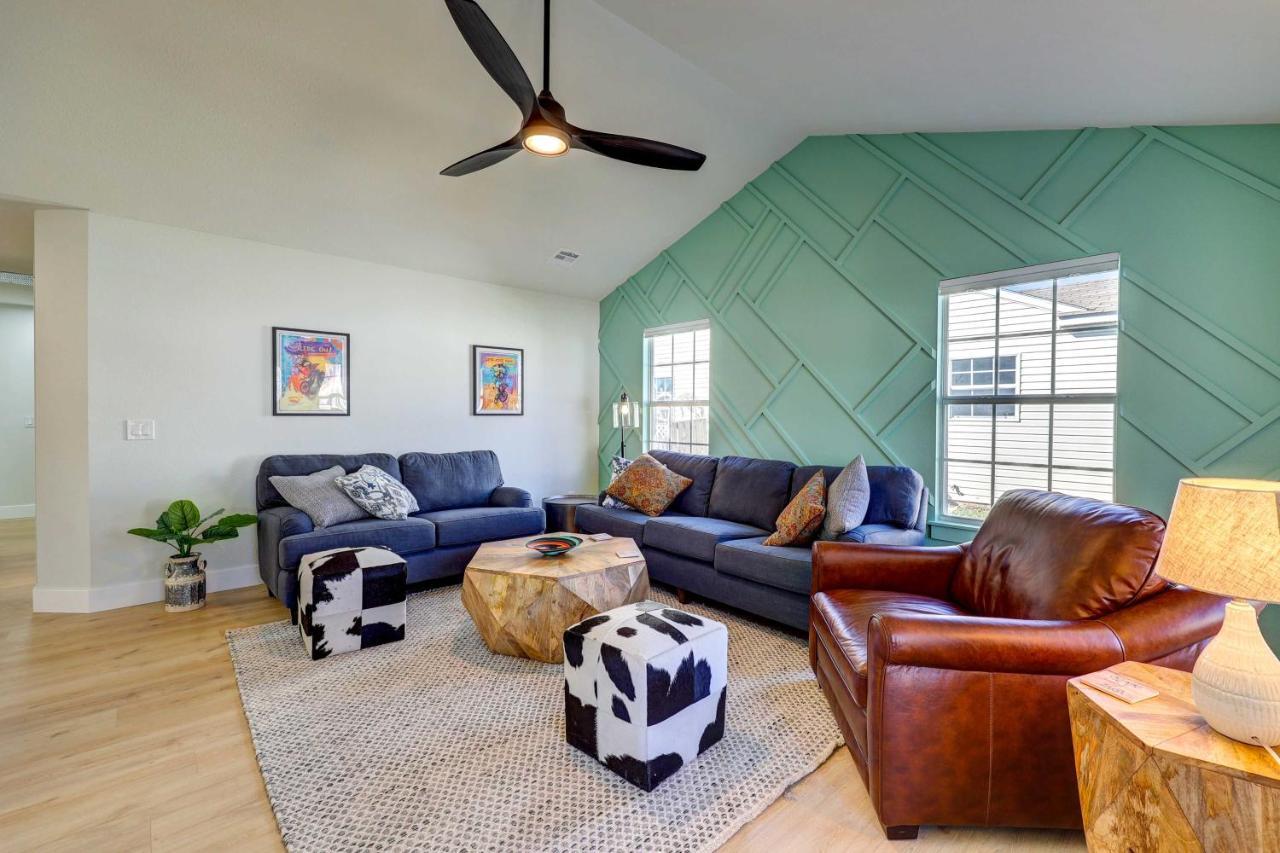 Chic Bentonville Home With Patio And Fire Pit! מראה חיצוני תמונה