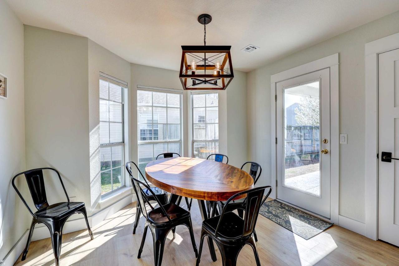 Chic Bentonville Home With Patio And Fire Pit! מראה חיצוני תמונה
